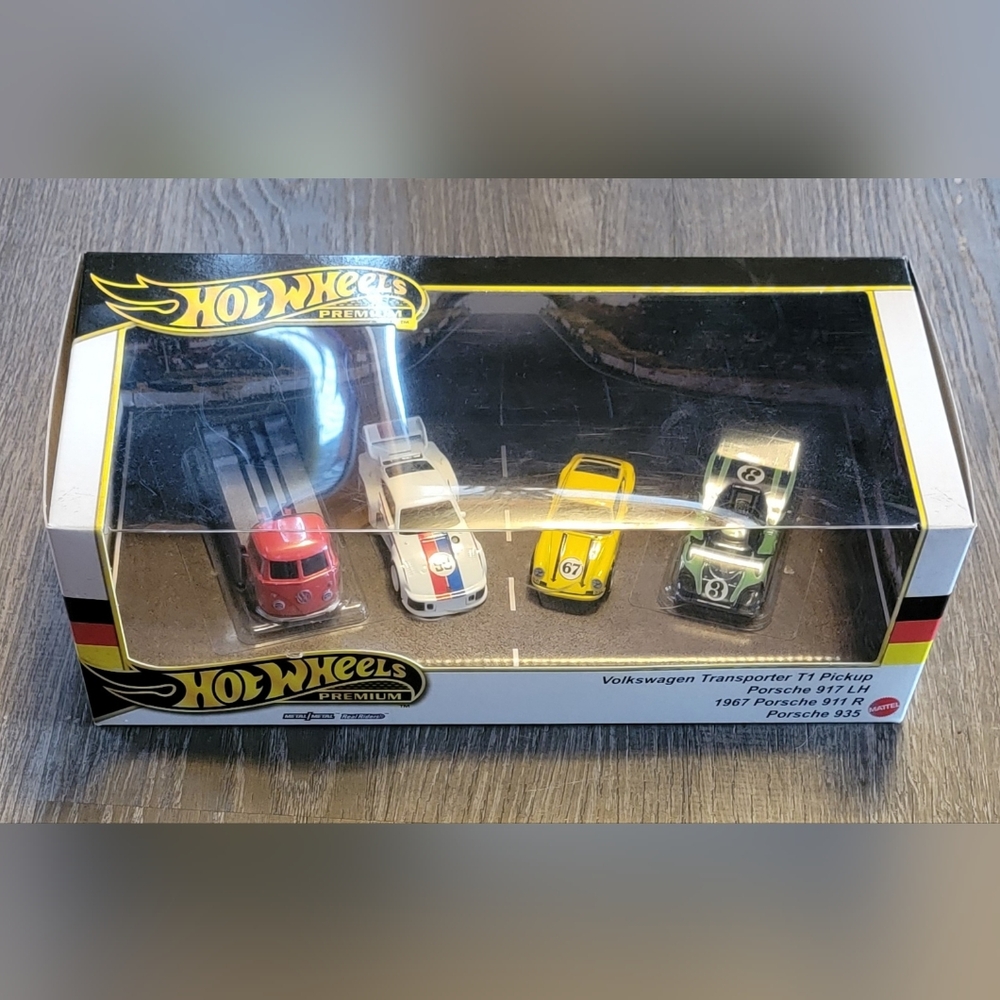 Hotwheels premium porsche set